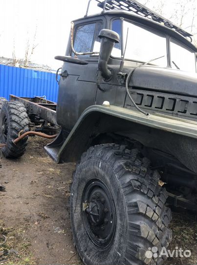 Урал 375 шасси
