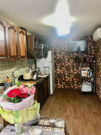 2-к. квартира, 60 м², 1/1 эт.