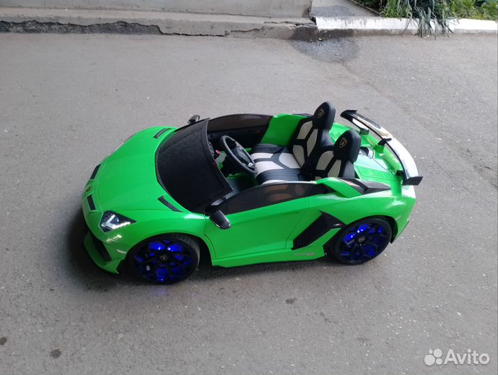 Детский электромобиль