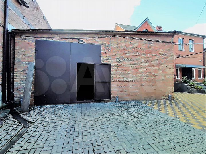 Дом 220 м² на участке 4 сот.