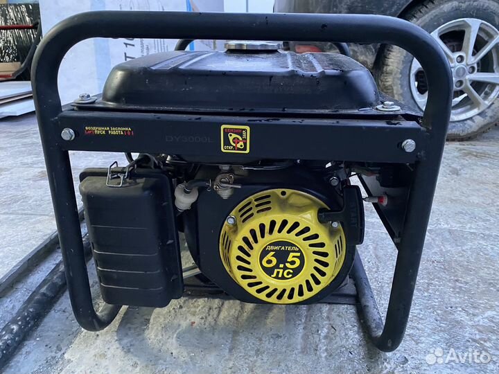 Бензиновый электрогенератор huter DY3000L