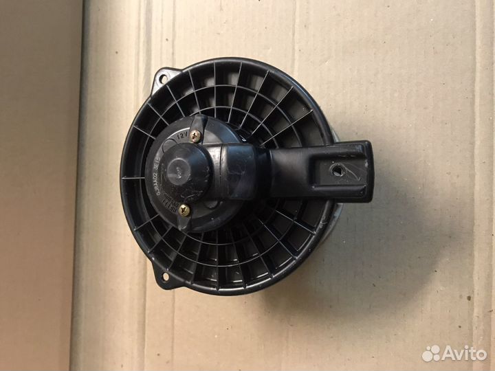 Моторчик печки Mazda 6