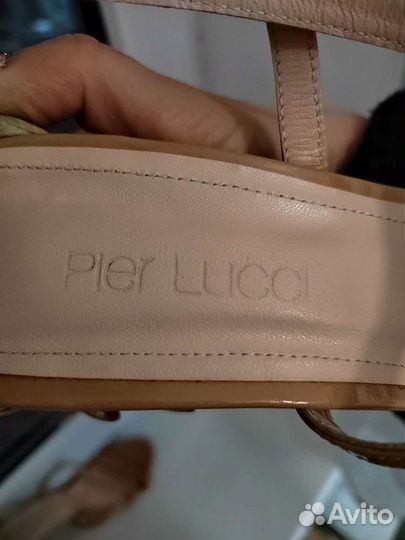 Босоножки pier lucci