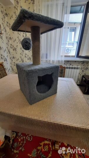 Домик для кошки с когтеточкой