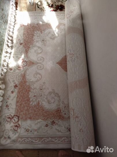 Ковер (2 шт, разный размер)