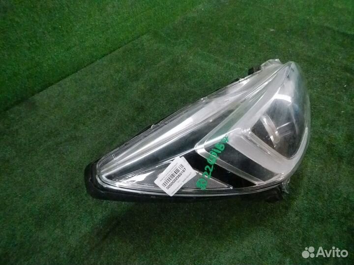 Фара правая Subaru Outback