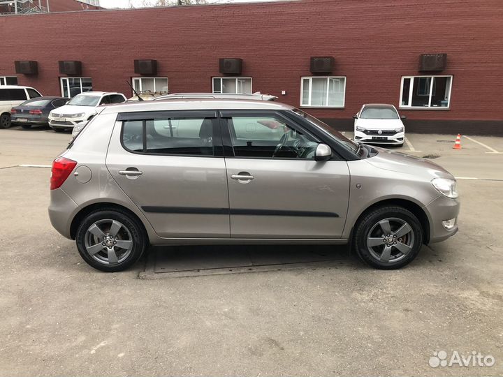 Skoda Fabia 1.6 AT, 2012, 72 000 км