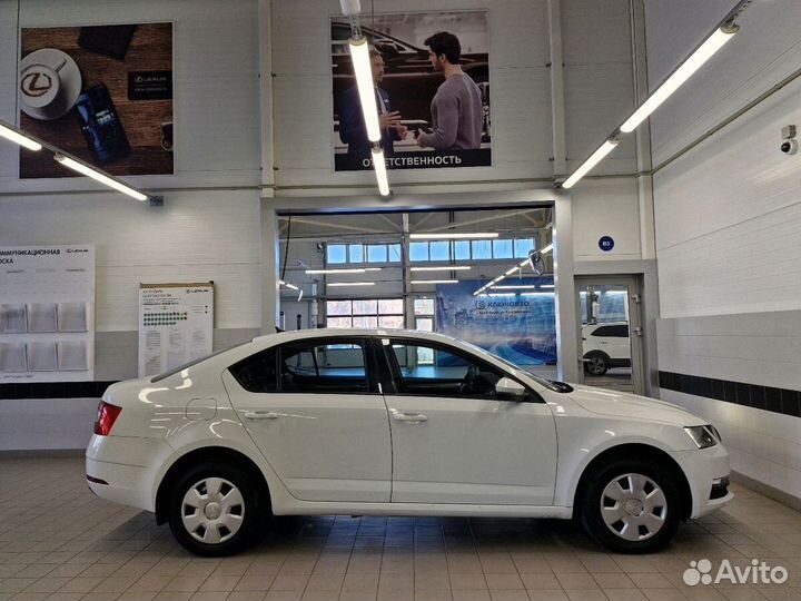 Skoda Octavia 1.6 МТ, 2017, 150 000 км