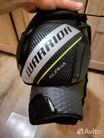 Нагрудник хоккейный warrior