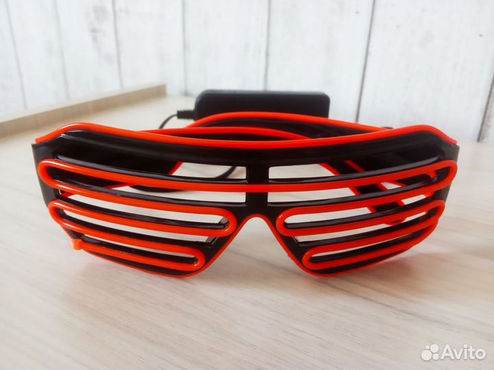 Очки с неоновой подсветкой