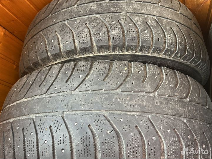 Goodyear Ultragrip 600 205/55 R16 94