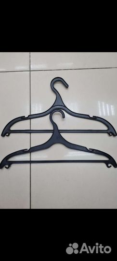 Плечики разные