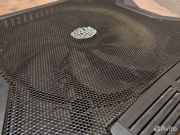 Подставка с охлаждением для ноутбука