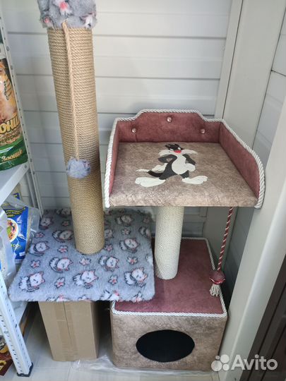 Переноски, лежанки,когтеточки для животных