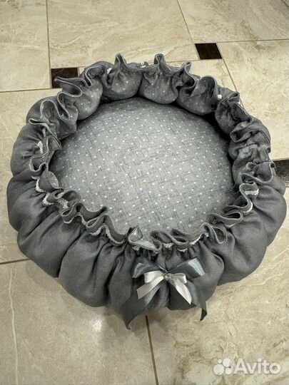 Лежанка для собак и кошек