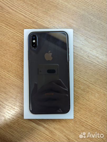 iPhone X, 64 ГБ