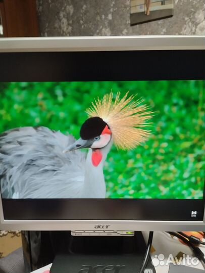 Монитор Samsung