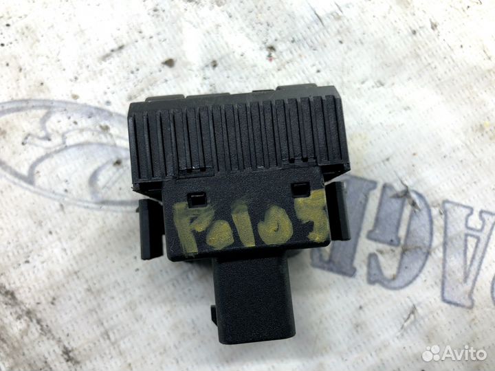 Регулятор угла наклона фар Volkswagen Polo