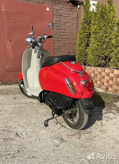 Скутер Honda Giorno Crea