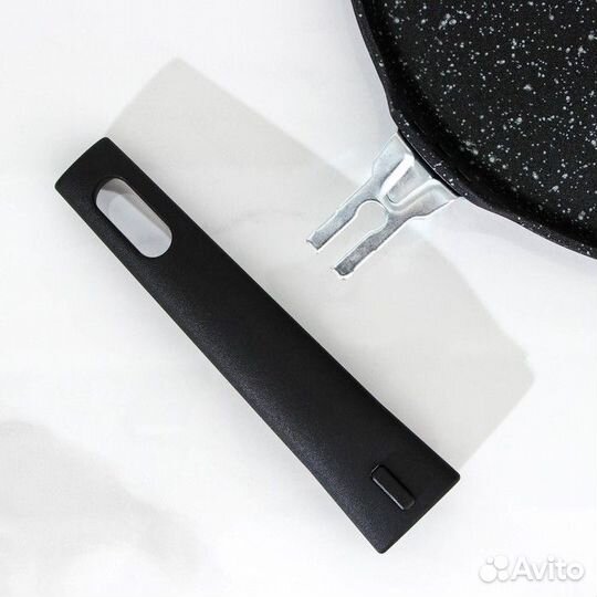 Сковорода блинная, d20 см, пластиковая ручка, анти