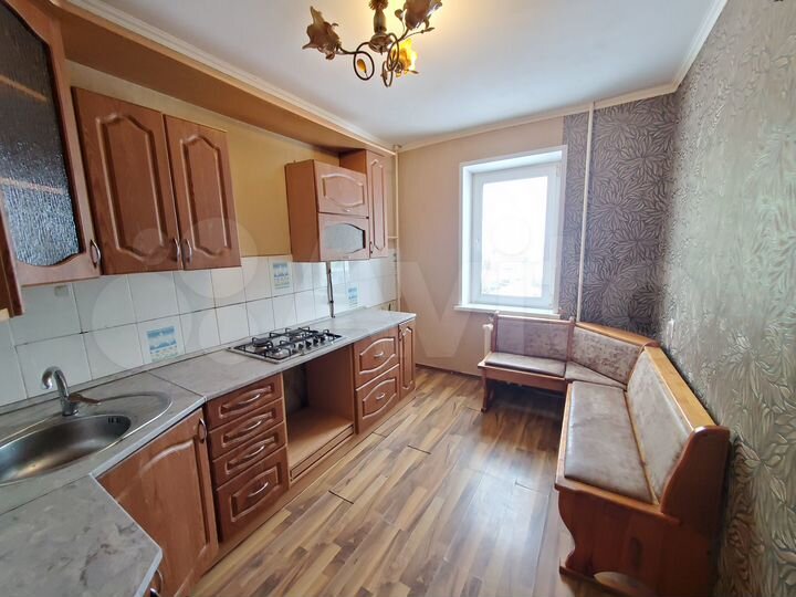 2-к. квартира, 53 м², 3/9 эт.