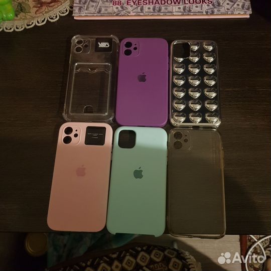 Чехлы на телефон iPhone 11