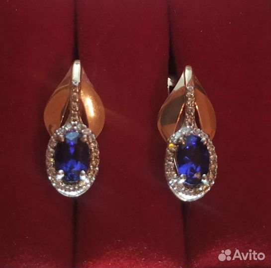 Золотые серьги с бриллиантами и сапфирами