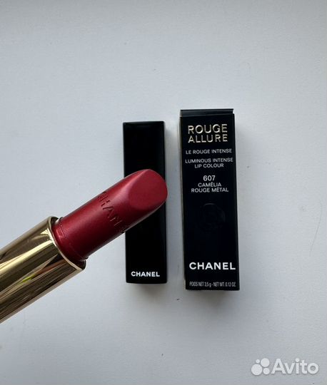Chanel помада 607 camelia rouge metal