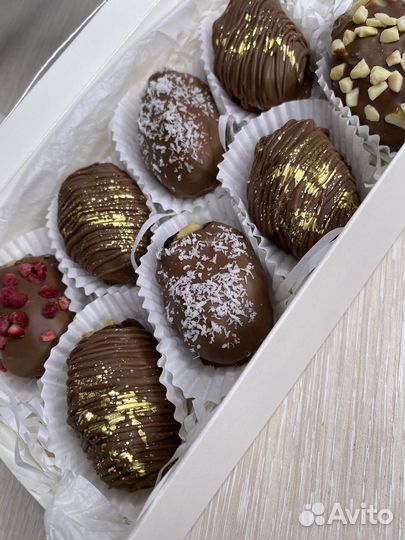 Финики в шоколаде