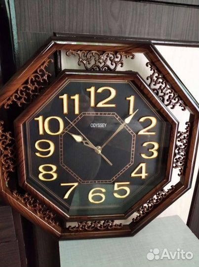 Часы настенные