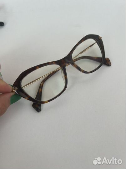 Очки с диоптриями -0.5; -2
