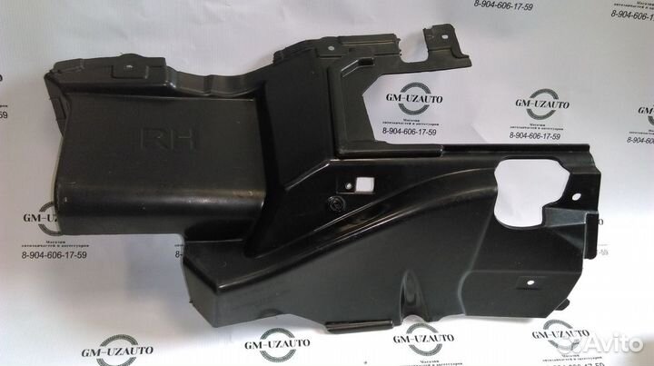 Пыльник двигателя боковой для Chevrolet Cobalt/R4