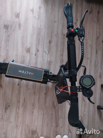 Самокат взрослый электрический