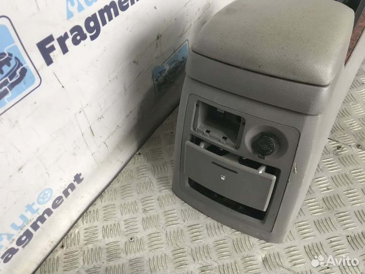 Подлокотник Kia Sorento D4CB 2.5 2004