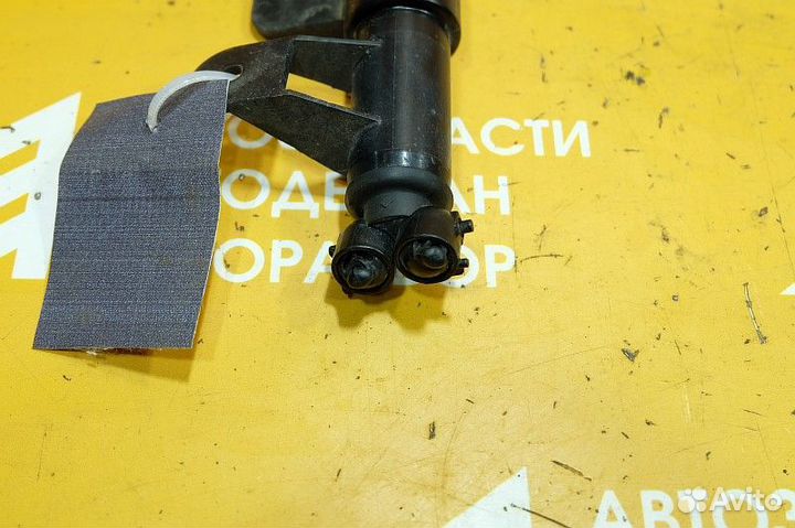 Форсунка омывателя фары Kia Sorento BL (2002-2009)