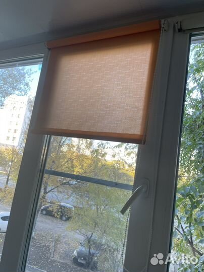 Рулонные шторы бу