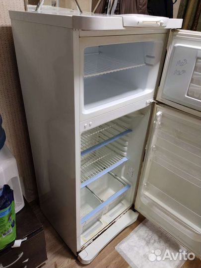 Холодильник бу indesit