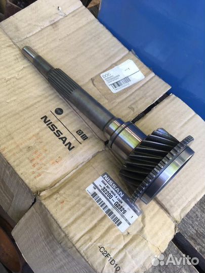 Вал кпп первичный 32200-G2329. Новый