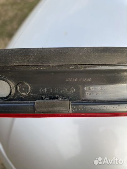 Фонарь накладка крышки багажника KIA Sportage