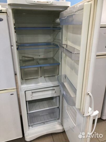 Холодильник Indesit