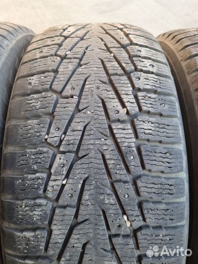 Nokian Tyres Hakkapeliitta 7 SUV 285/60 R18 116
