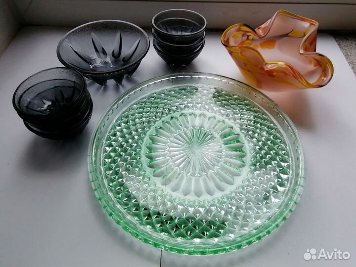Поднос вазочка розетка цветное стекло СССР