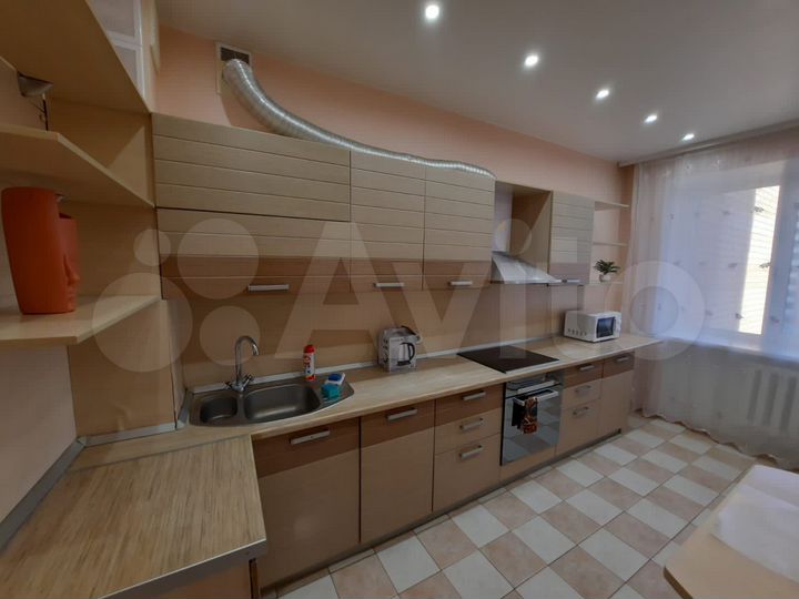 3-к. квартира, 90 м², 5/12 эт.