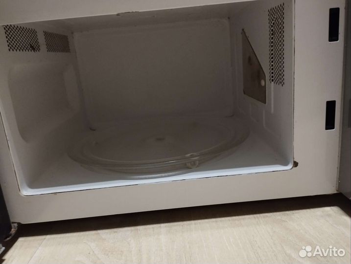 Микроволновая печь 