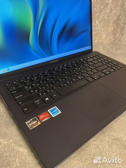 Мощный Asus (Ryzen 3250U/8гб/Vega 3/SSD512)