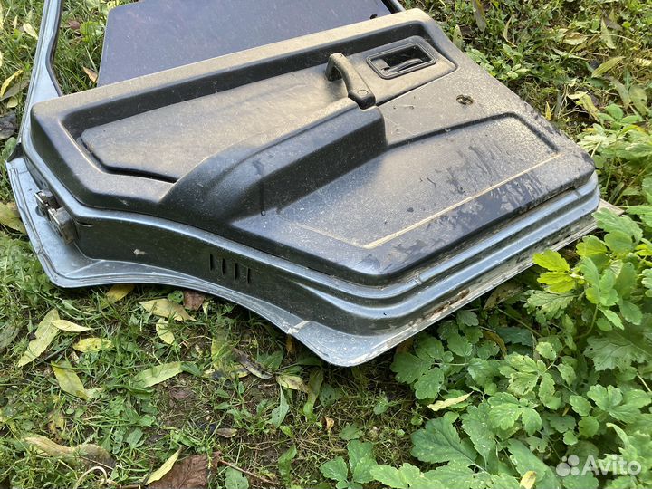 Двери на ваз 2109 правый и левый