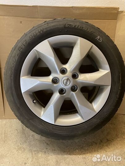 Колеса от Nissan 215/55 R17. Комплект. Лето