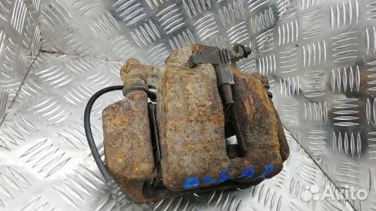 Суппорт тормозной передний правый mercedes benz C