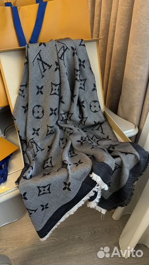 Шаль Louis Vuitton