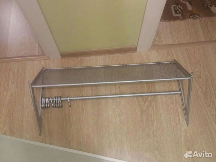 Вешалка настенная